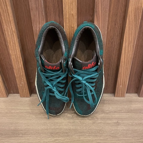 Alife nyc high-top checkered sneakers. - Picture 4 of 9